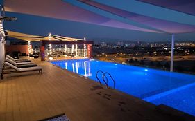 Carnelian Muscat - Airport Hotel